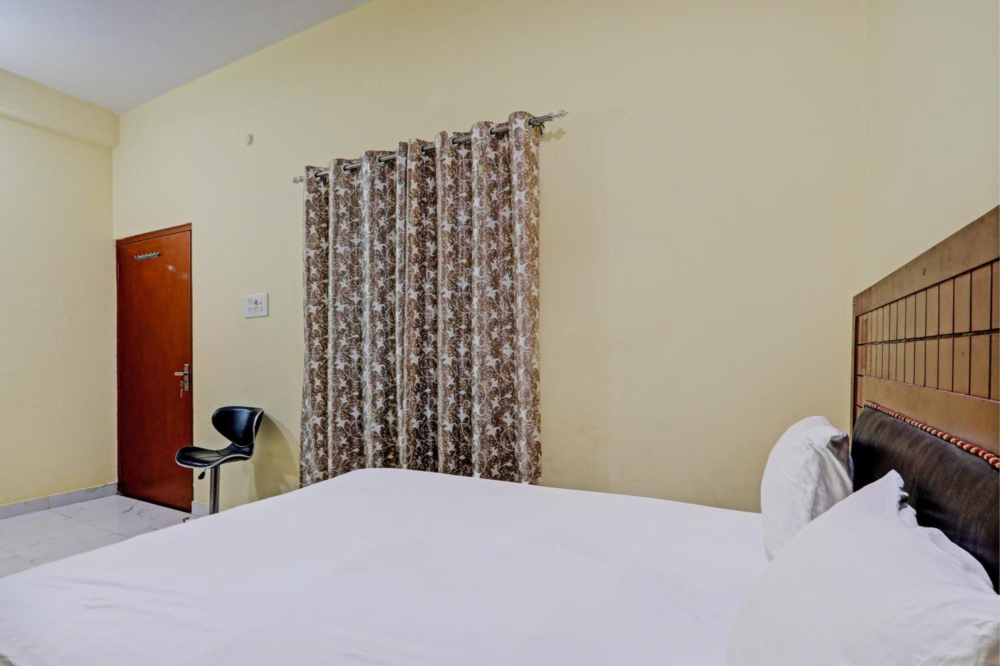 Hotel O Home Singhs Delight Варанаси Экстерьер фото